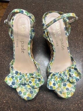 kate spade Floral Bow Wedge Sandals in Yellow, Blue & Green